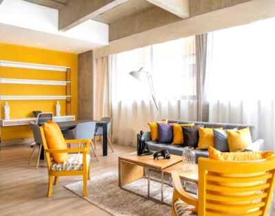 Elegant Loft Steps from Park 93