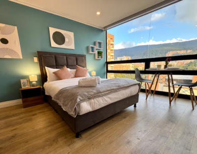 Modern 1BR Family Loft with Mountain Views in Cedritos | Gym & Amenities