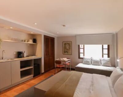 Incredible 1BR Stay in Zona G | Walk to Top Dining