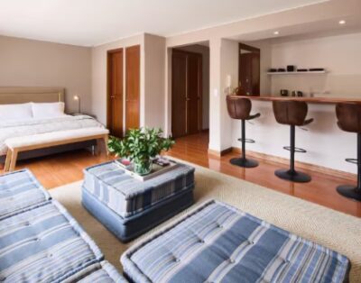 Stylish 1BR Apartment with Gym & Sauna | Steps from Parque 93